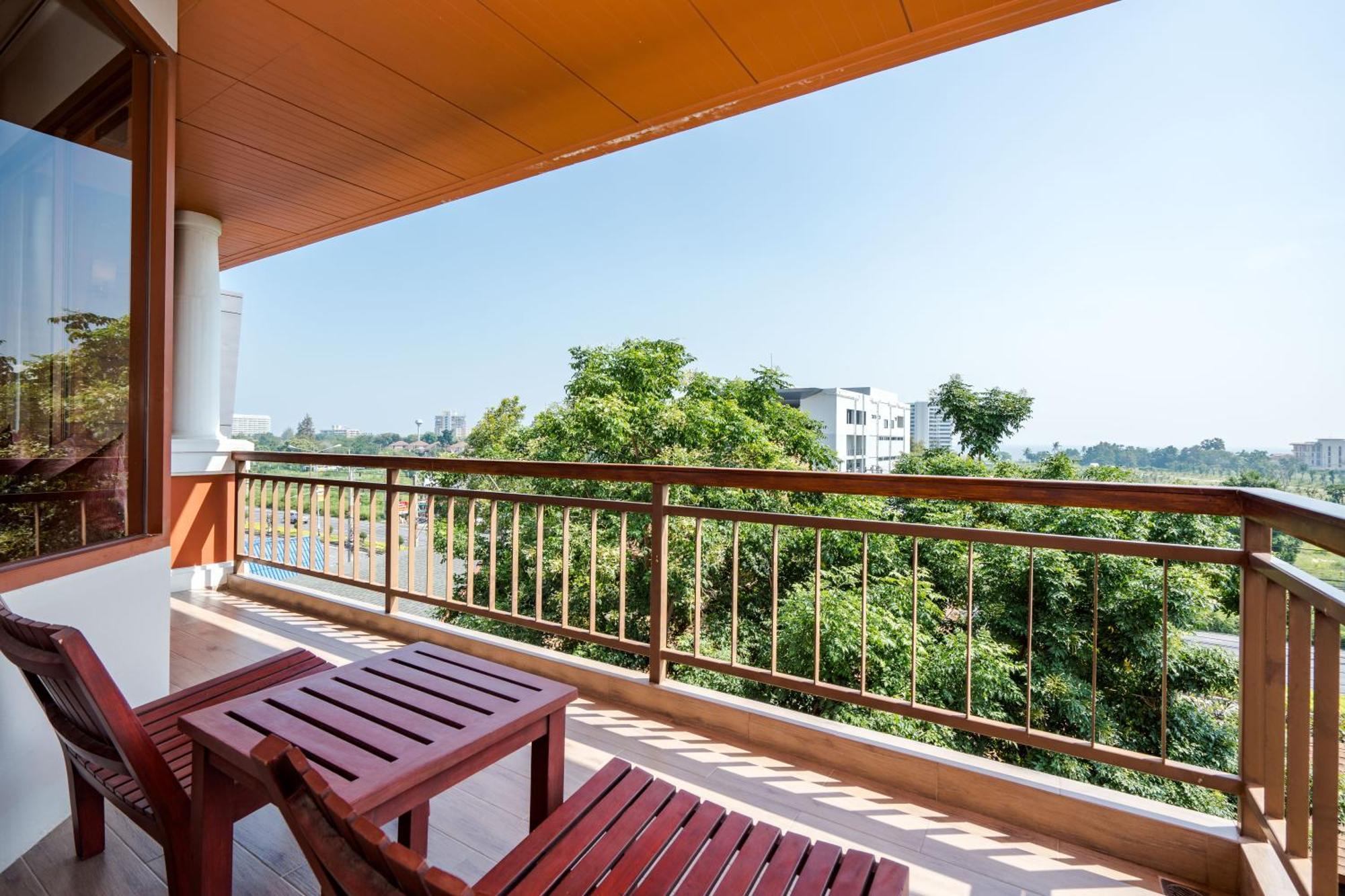 Ayrest Hua Hin Hotel Eksteriør bilde